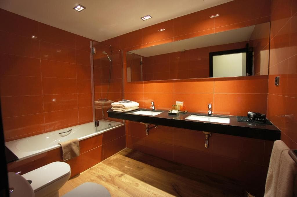 Buil & Giné Wine Hotel — 4