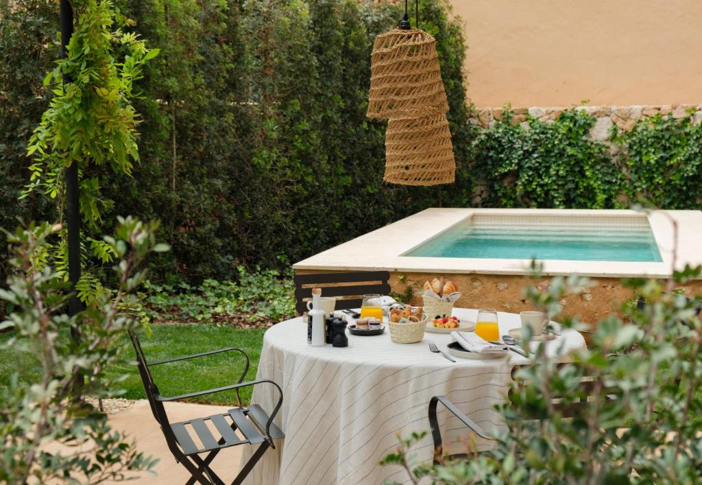 Hotel Can Ferrereta — 10