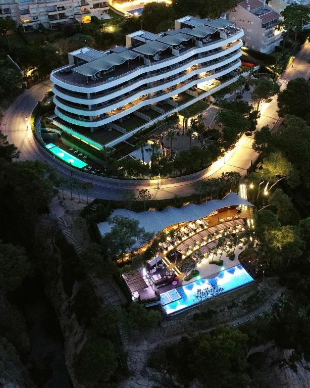 Alabriga Hotel & Home Suites