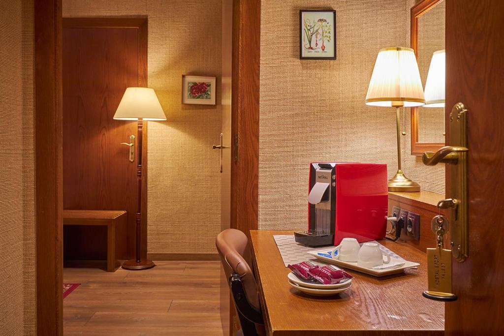 Hotel-Hostal Sport, Falset — foto 15 de 21